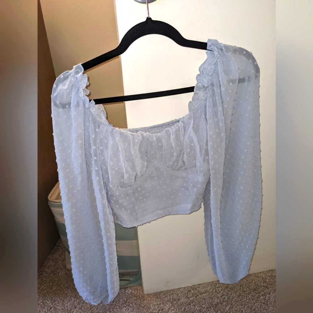 Long sleeve cropped blouse